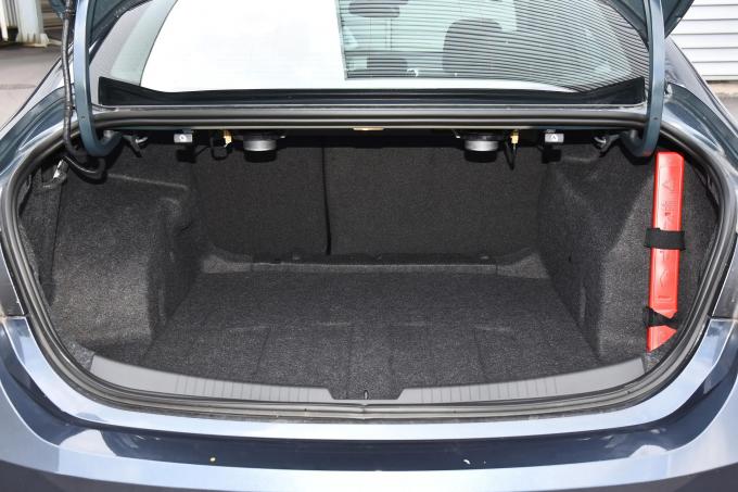 Großhandel Chevrolet Malibu Xl 2023 1.5T 2.0T 9AT 2wd Billiges Benzin Limousine Auto Beste Benzin Auto Chevrolet Neue Autos 4